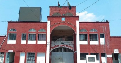 কারাগারে বসেই মেসেঞ্জার-হোয়াটসঅ্যাপে সক্রিয় বন্দিরা