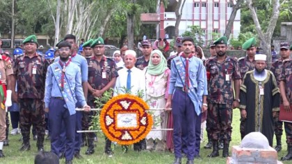 শিক্ষিকা মাহরিন চৌধুরীর সমাধীতে শ্রদ্ধা নিবেদন করল বিজিবি সদস্য ও শিক্ষার্থীরা