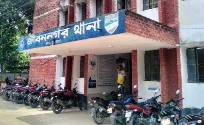 জীবননগরে দিনমজুরকে গলাকেটে হত্যা, স্ত্রী-সন্তান পলাতক  