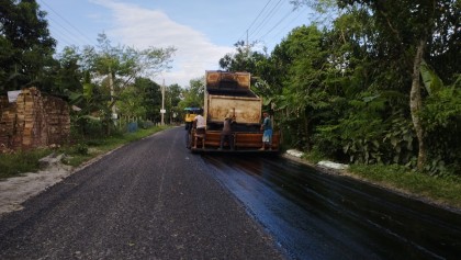 টাঙ্গাইলে ১২ কোটি টাকার সড়ক সংস্কারে অনিয়মের অভিযোগ