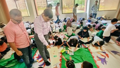 জুলাই গণঅভ্যুত্থান উপলক্ষ্যে নজরুল বিশ্ববিদ্যালয়ে চিত্রাঙ্কন প্রতিযোগিতা অনুষ্ঠিত

