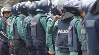 মোহাম্মদপুরে অপরাধ দমনে পুলিশের বিশেষ অভিযান