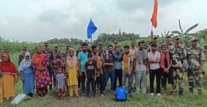 মুজিবনগর সীমান্তে পতাকা বৈঠকের মাধ্যমে ১৭ বাংলাদেশি ফেরত দিল বিএসএফ

