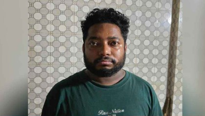 ভারত থেকে ফিরেই গ্রেপ্তার হলেন ছাত্রলীগ নেতা