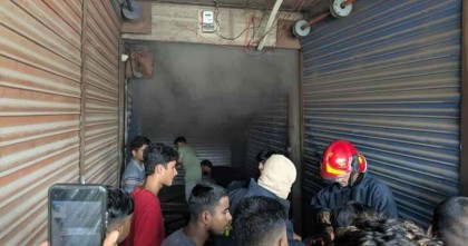 গুলিস্তান সুন্দরবন স্কয়ার মার্কেটে আগুন, নিয়ন্ত্রণে ফায়ার সার্ভিসের ১১টি ইউনিট