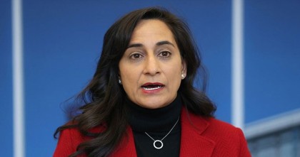 ইসরায়েলকে অস্ত্র দেয়ায় নিষেধাজ্ঞা পুনর্ব্যক্ত করলো কানাডা