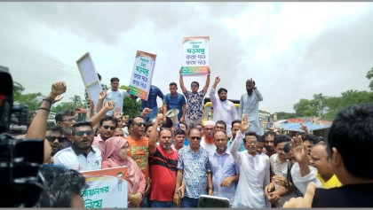 আসন পুনর্বিন্যাসের প্রতিবাদে ৩য় দিনের মতো ঢাকা-সিলেট মহাসড়ক অবরোধ