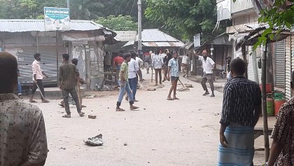 বাগেরহাটে বিএনপির দুই পক্ষের সংঘর্ষ, সভাপতি প্রার্থীসহ আহত অন্তত ৪০