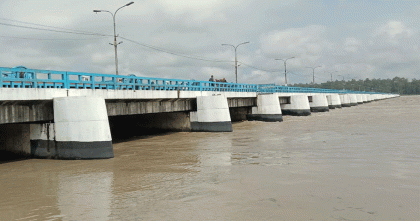 তিস্তার পানি কমলেও ভোগান্তি কমেনি মানুষের