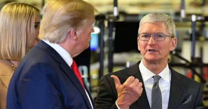 ট্রাম্পের চাপে আরও ১০০ বিলিয়ন ডলার বিনিয়োগের ঘোষণা অ্যাপলের