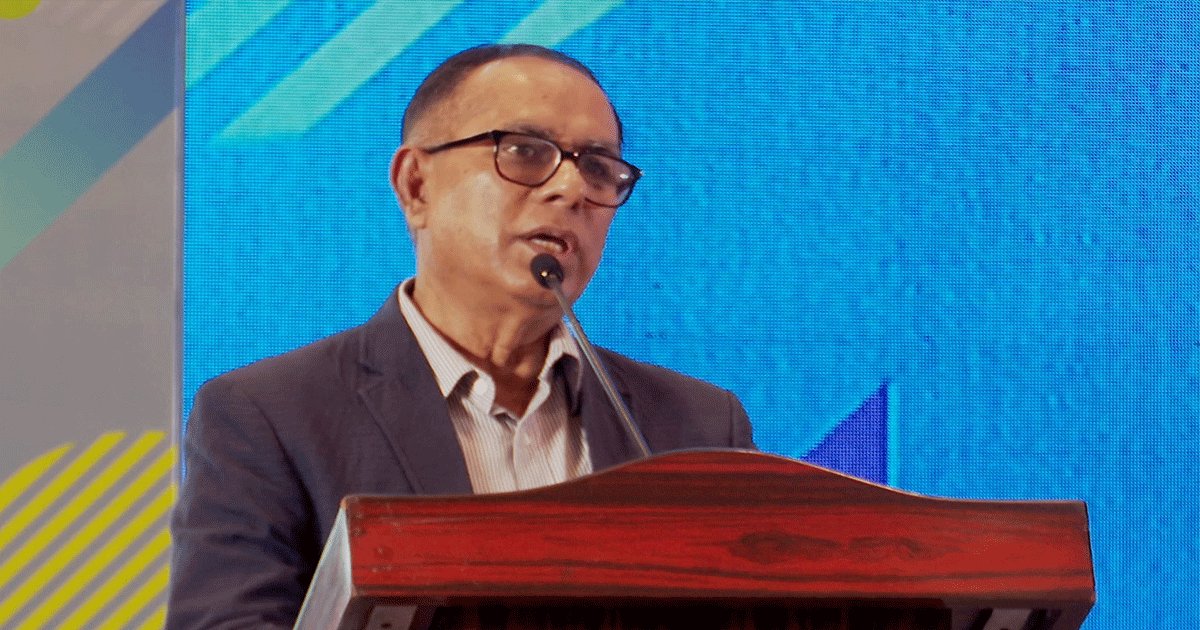 ‘সরকারি হাসপাতালে চাকরি যাওয়ার ভয় না থাকায় সেবাগ্রহীতারা কাঙিক্ষত সেবা পান না’