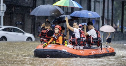 চীনে বন্যা ও ভূমিধসে নিহত ১৭