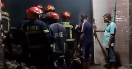 খুলনায় জুট মিলে আগুন