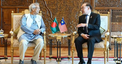 মালয়েশিয়ার প্রধানমন্ত্রীর সঙ্গে প্রধান উপদেষ্টার বৈঠক অনুষ্ঠিত