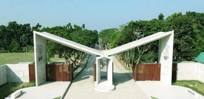 অর্ধেক প্রার্থীকে বাদ দিয়ে বেরোবিতে শিক্ষক নিয়োগের বোর্ড 

