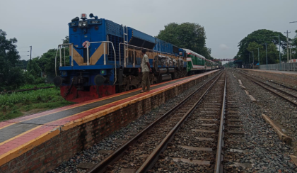 রেল অবরোধ প্রত্যাহার, ঢাকা-উত্তরাঞ্চল ট্রেন চলাচল স্বাভাবিক