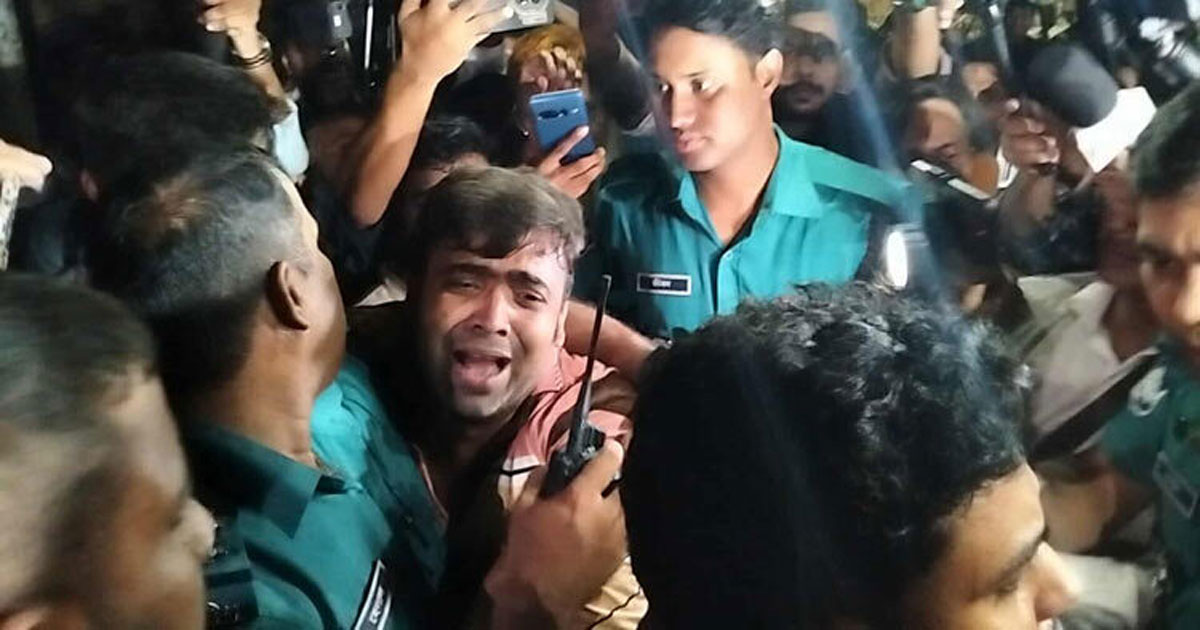 ধানমন্ডির ৩২ নম্বরে এসে ভিডিও কল, আওয়ামী লীগ সন্দেহে গণপিটুনি