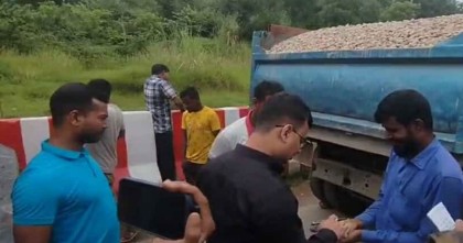 সিলেটে ৭০টি ট্রাক জব্দ, ৩৫ হাজার ঘনফুট পাথর উদ্ধার