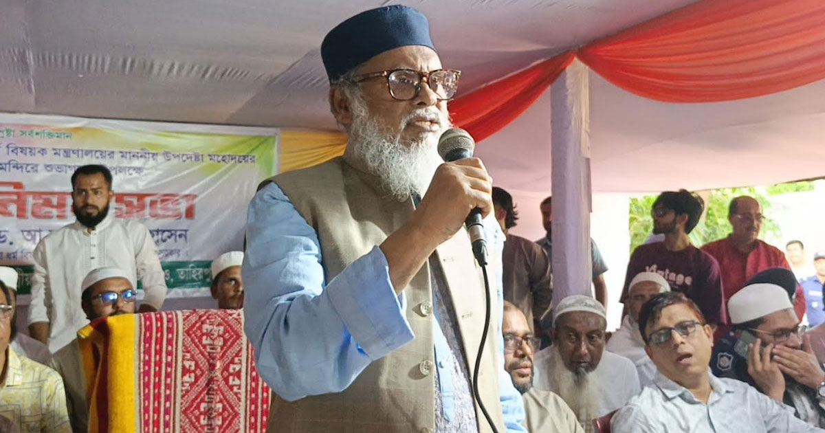 জাতীয় নির্বাচনকে কেন্দ্র করে দেশে সাম্প্রদায়িক দাঙ্গার কোনো সুযোগ নেই: ধর্ম উপদেষ্টা