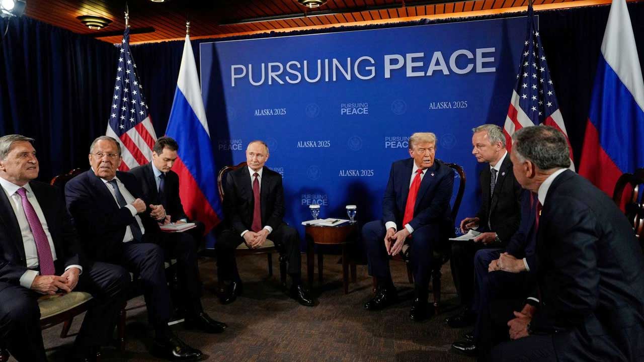 আলাস্কায় ট্রাম্প-পুতিনের বৈঠক শেষ