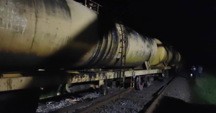 ১২ ঘণ্টা পর রাজশাহী-চাঁপাইনবাবগঞ্জ রুটে ট্রেন চলাচল স্বাভাবিক