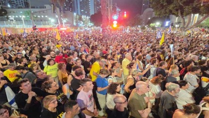 গাজা যুদ্ধ বন্ধের দাবিতে ইসরায়েলজুড়ে বিক্ষোভ