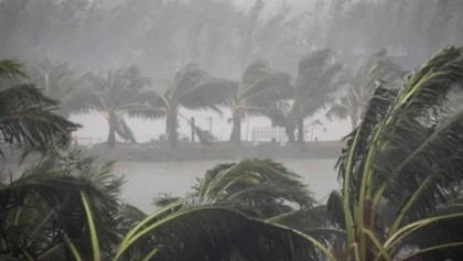 ৭ জেলায় দুপুরের মধ্যে ঝড় ও বজ্রসহ বৃষ্টির আভাস