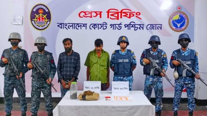 মোংলায় যৌথ বাহিনীর অভিযানে ইয়াবা-গাঁজাসহ দুই মাদক ব্যবসায়ী আটক