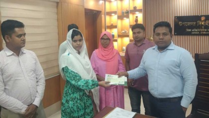 ভোলাহাটে মেধাবী শিক্ষার্থীদের মাঝে ভার্কের বৃত্তি ও আর্থিক সহায়তা প্রদান