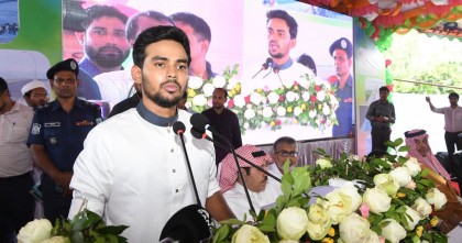 কোনো পরাশক্তির কাছে মাথা নত করবে না বাংলাদেশ: স্থানীয় সরকার উপদেষ্টা