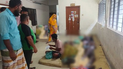 সাগরে ভাসমান ১৩ জেলে উদ্ধার, নিখোঁজ ৬