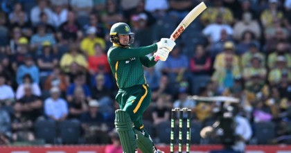 ক্রিকেট ইতিহাসে অনন্য রেকর্ড গড়লেন ব্রিটজকে