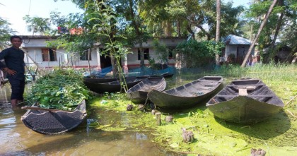 ৪২ বছর ধরে জলাবদ্ধতায় ভূগছে ভবদহ পাড়ের ১২ লক্ষ মানুষ