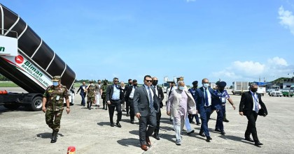 রোহিঙ্গা ইস্যুতে আন্তর্জাতিক সম্মেলনে যোগ দিতে কক্সবাজারে পৌঁছেছেন প্রধান উপদেষ্টা 