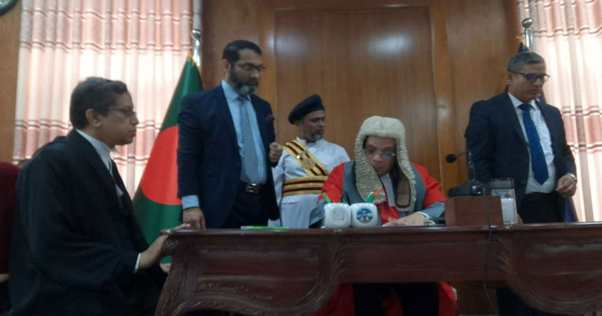 শপথ নিলেন নতুন ২৫ বিচারপতি