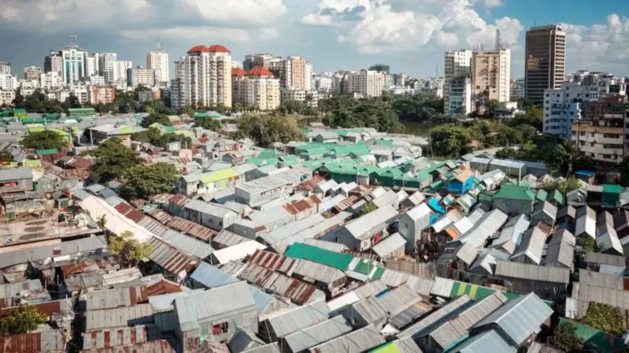 বাংলাদেশে তিন বছরে দারিদ্র্যের হার বেড়ে দাঁড়িয়েছে প্রায় ২৮ শতাংশে