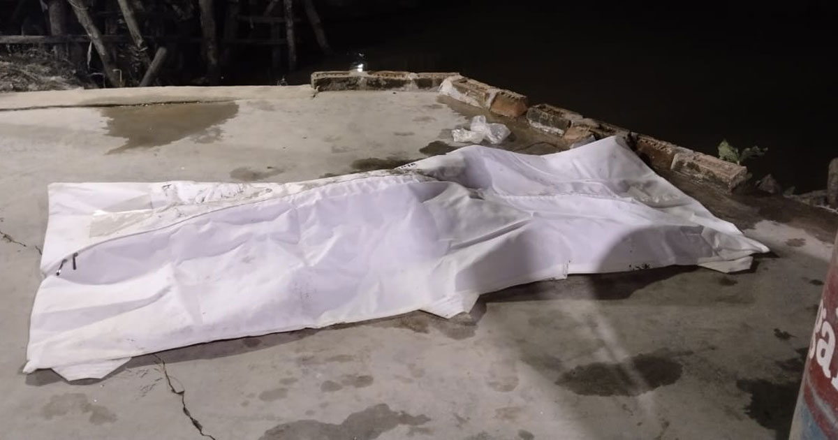 কুয়াকাটার সৈকতে ভেসে এলো অজ্ঞাত ব্যক্তির মরদেহ
