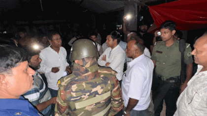 টাঙ্গাইলে যৌথবাহিনীর অভিযান, খাদ্যবান্ধব কর্মসূচির ৩ টন চাল উদ্ধার