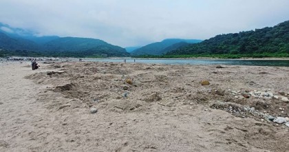 সিলেটের সাদা পাথর লুটপাটের ঘটনায় অভিযুক্তদের বিরুদ্ধে সিআইডির অনুসন্ধান শুরু