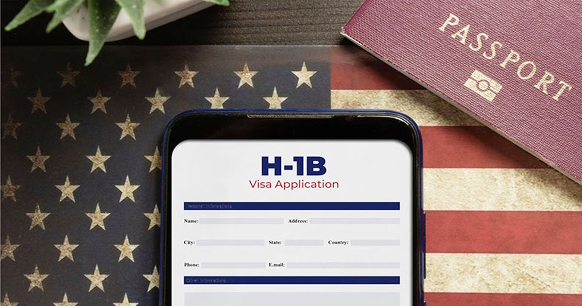 ভিসা-গ্রিনকার্ড নীতিতে বড় পরিবর্তন আনছে ট্রাম্প প্রশাসন