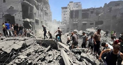 ইসরায়েলি হামলায় গাজায় আরও ৬৪ ফিলিস্তিনি নিহত