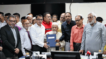 ৩০০৩ টাকায় তিন মসজিদ-মন্দিরকে জায়গা দিল রেলওয়ে