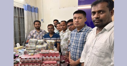 বরিশালে অবৈধ সিগারেট ও নকল আকিজ বিড়ি জব্দ