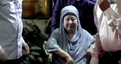 হাসপাতালে পৌঁছেছেন খালেদা জিয়া