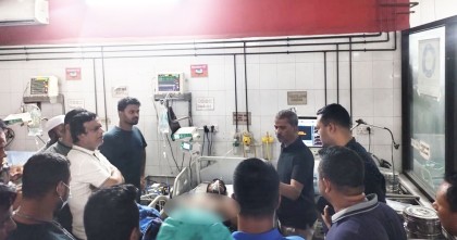 আহত নুরকে দেখতে ঢাকা মেডিকেলে আইন উপদেষ্টা