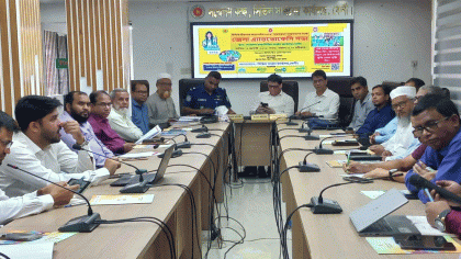 ফেনীতে টাইফয়েড টিকা কর্মসূচি জোরদার করতে মাঠে নেমেছেন সিভিল সার্জন