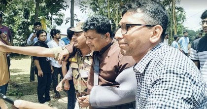 চবি শিক্ষার্থী-স্থানীয়দের আবারো সংঘর্ষ; প্রক্টর ও সাংবাদিকসহ আহত অনেকে