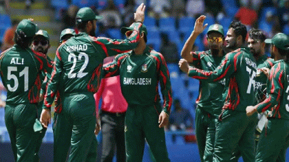 দক্ষিণ আফ্রিকার টি-টোয়েন্টি টুর্নামেন্টে সাকিবসহ ১৪ বাংলাদেশি