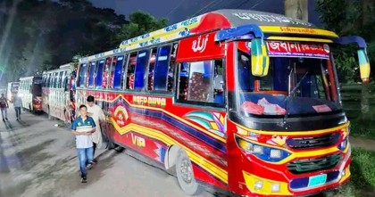 জাবি ছাত্রীকে বাস থেকে ধাক্কা দিয়ে ফেলে দেয়ার ঘটনায় ২৮ বাস আটক