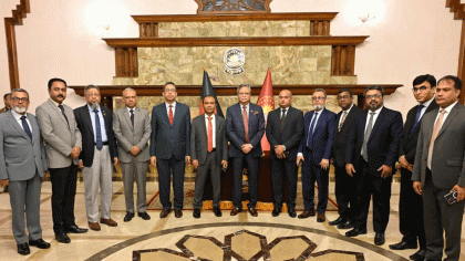 রাষ্ট্রপতির সাথে নতুন নিয়োগ পাওয়া ২৫ বিচারপতির সাক্ষাৎ